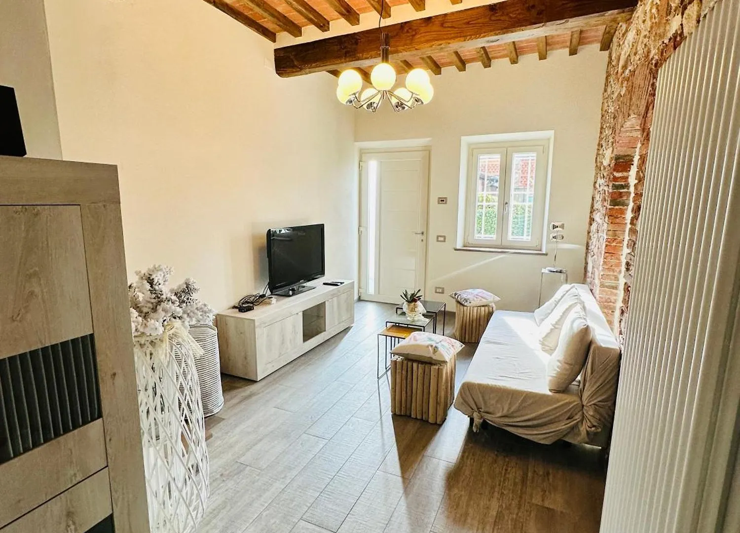 Locazione Turistica Rania Hotel Lucca